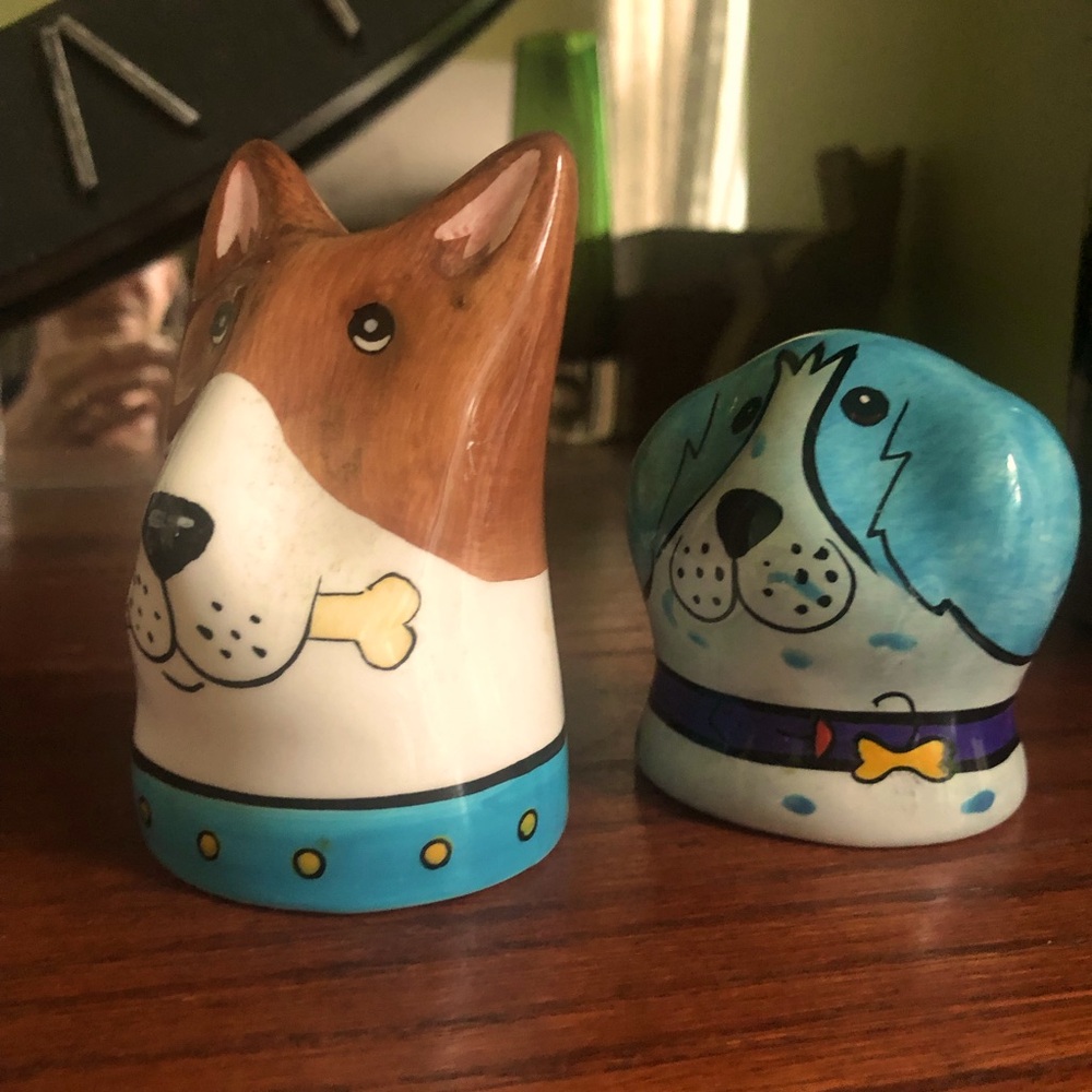 Salt & Pepper Dogs - Picture 4 of 5